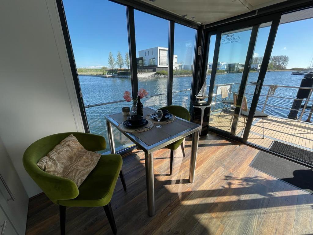 Houseboat Kamperland酒店 外观 照片