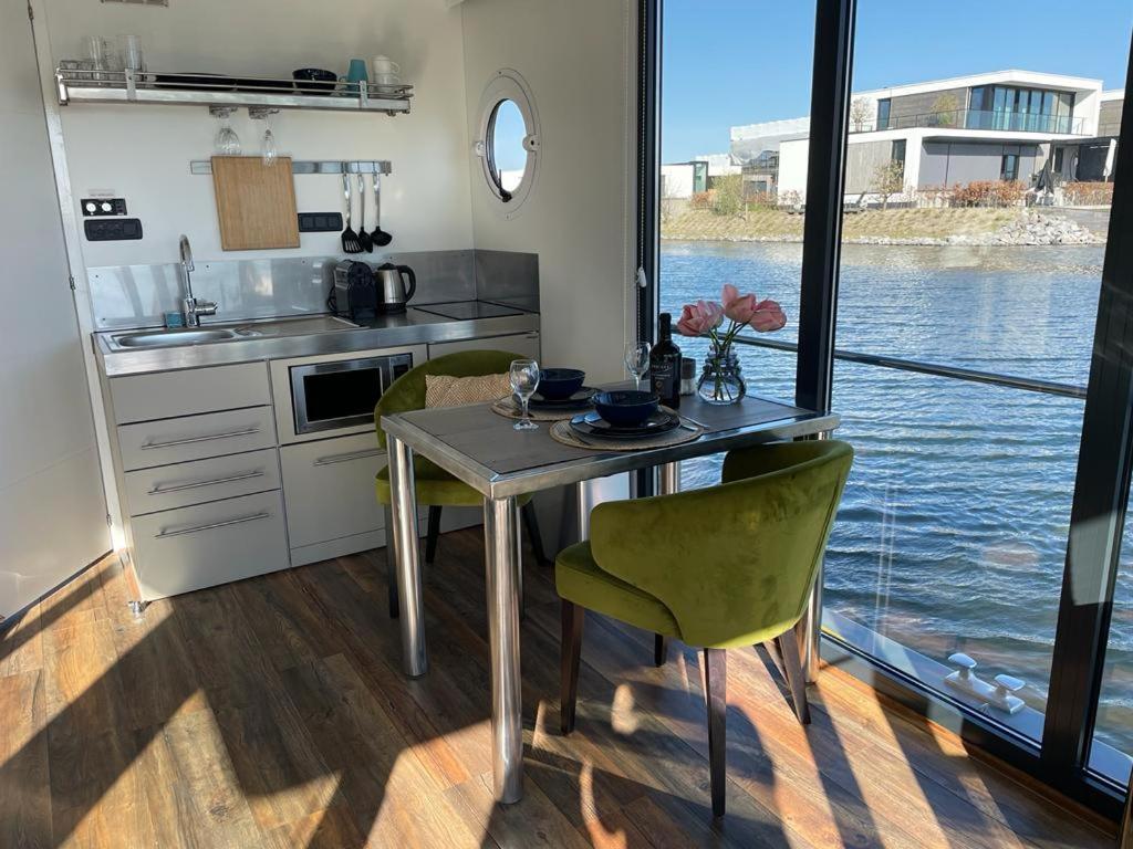 Houseboat Kamperland酒店 外观 照片